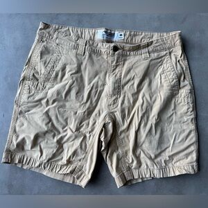 Mountain Khakis Men's Shorts Size 36x8